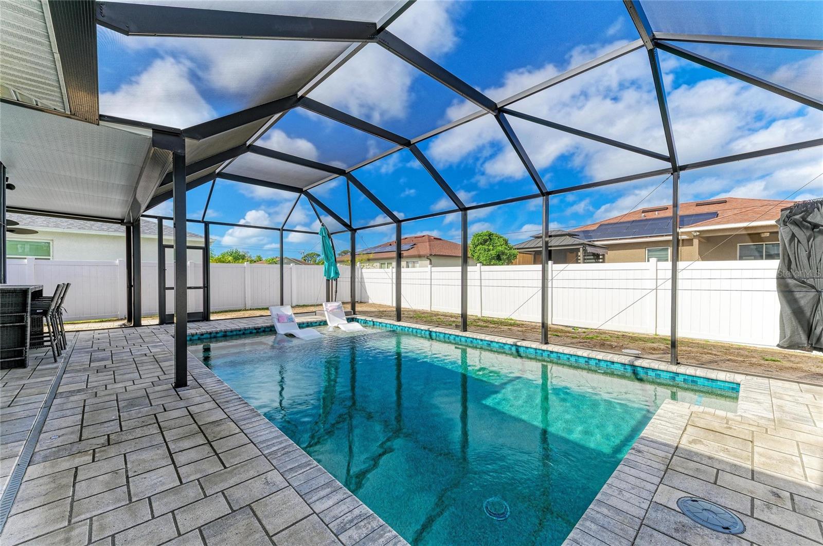 Image 32 of 44 For 6422 2nd Street E