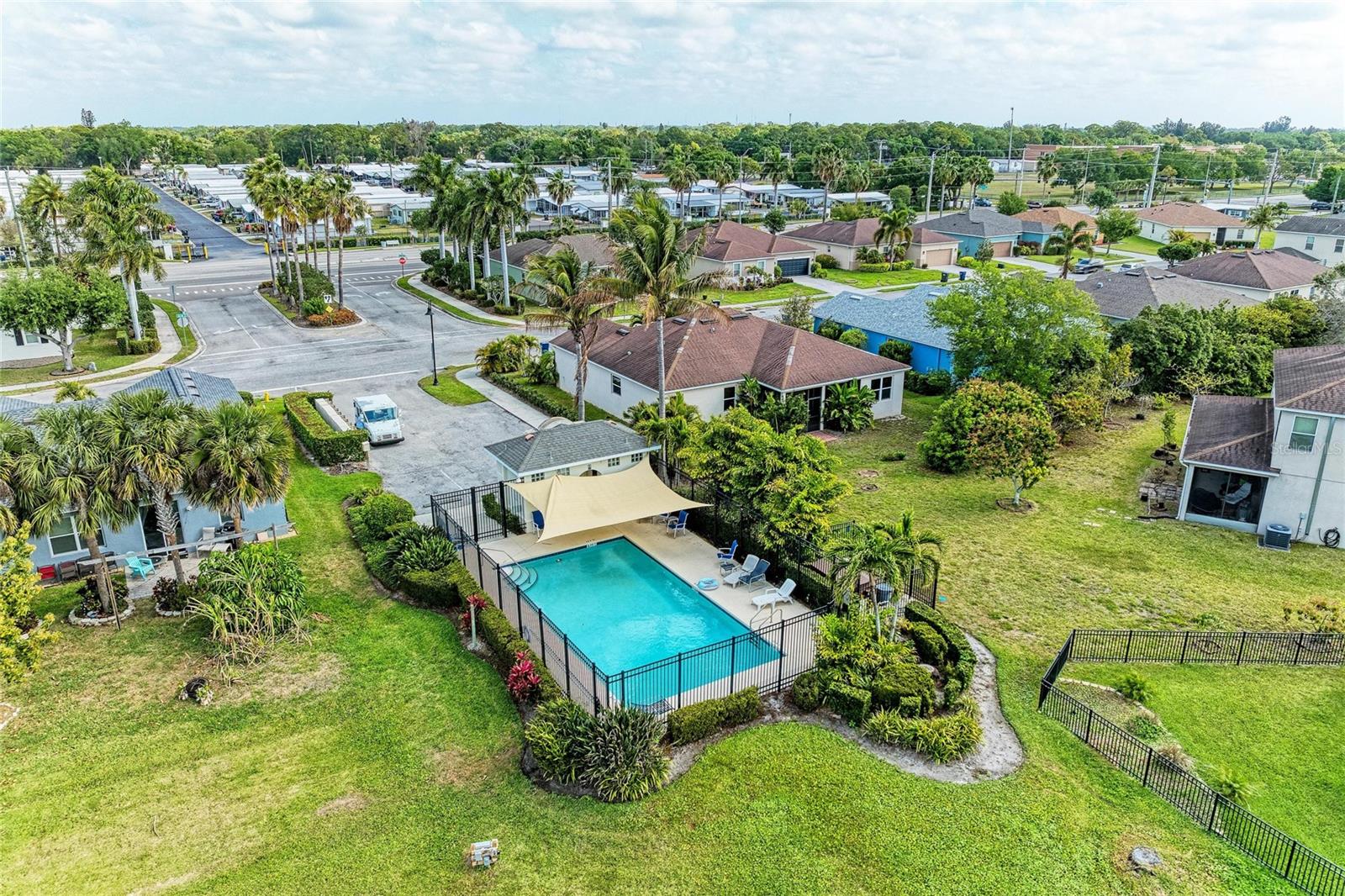 Image 41 of 44 For 6422 2nd Street E