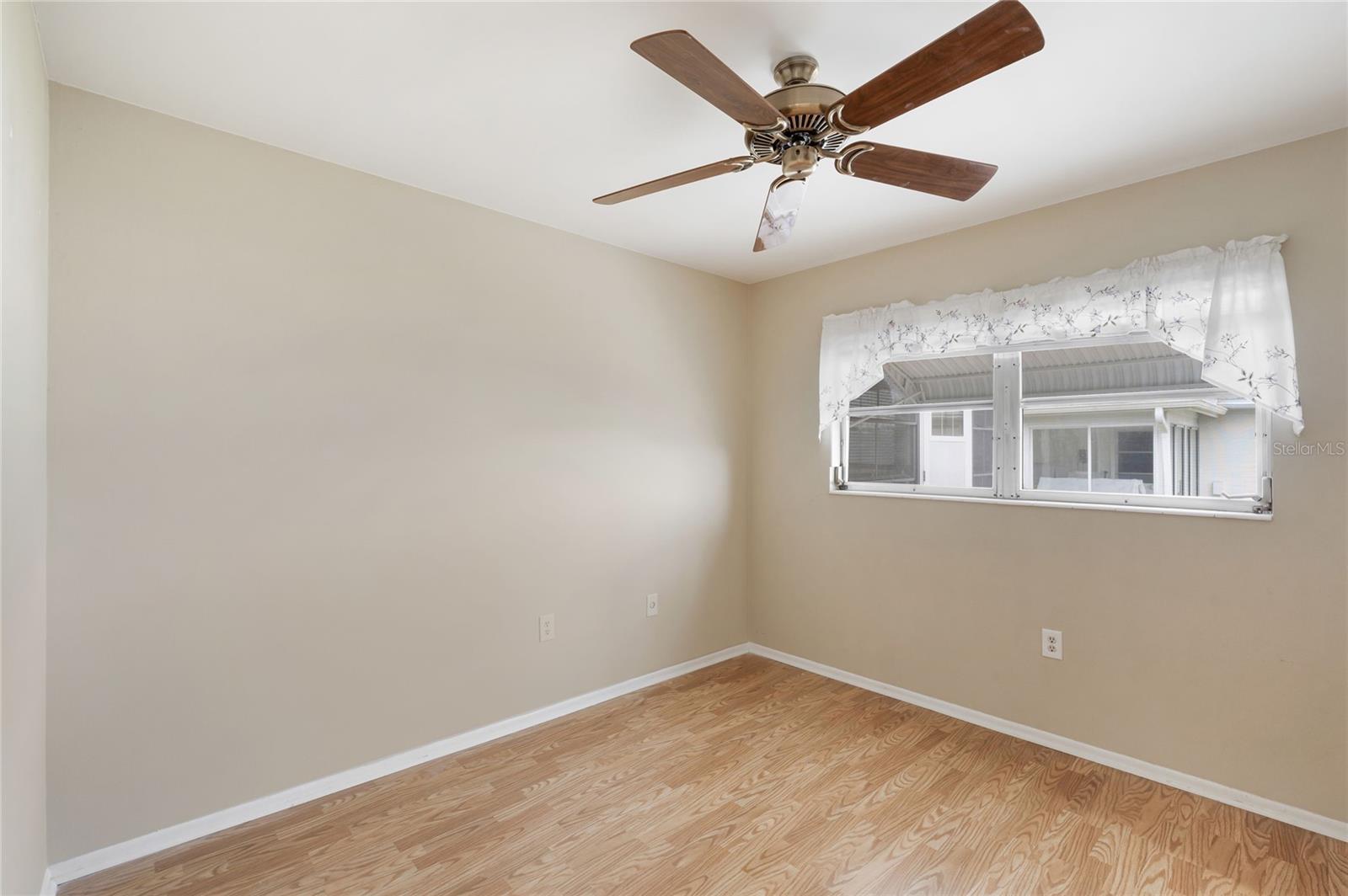 Image 20 of 32 For 5972 Hibiscus Drive 207