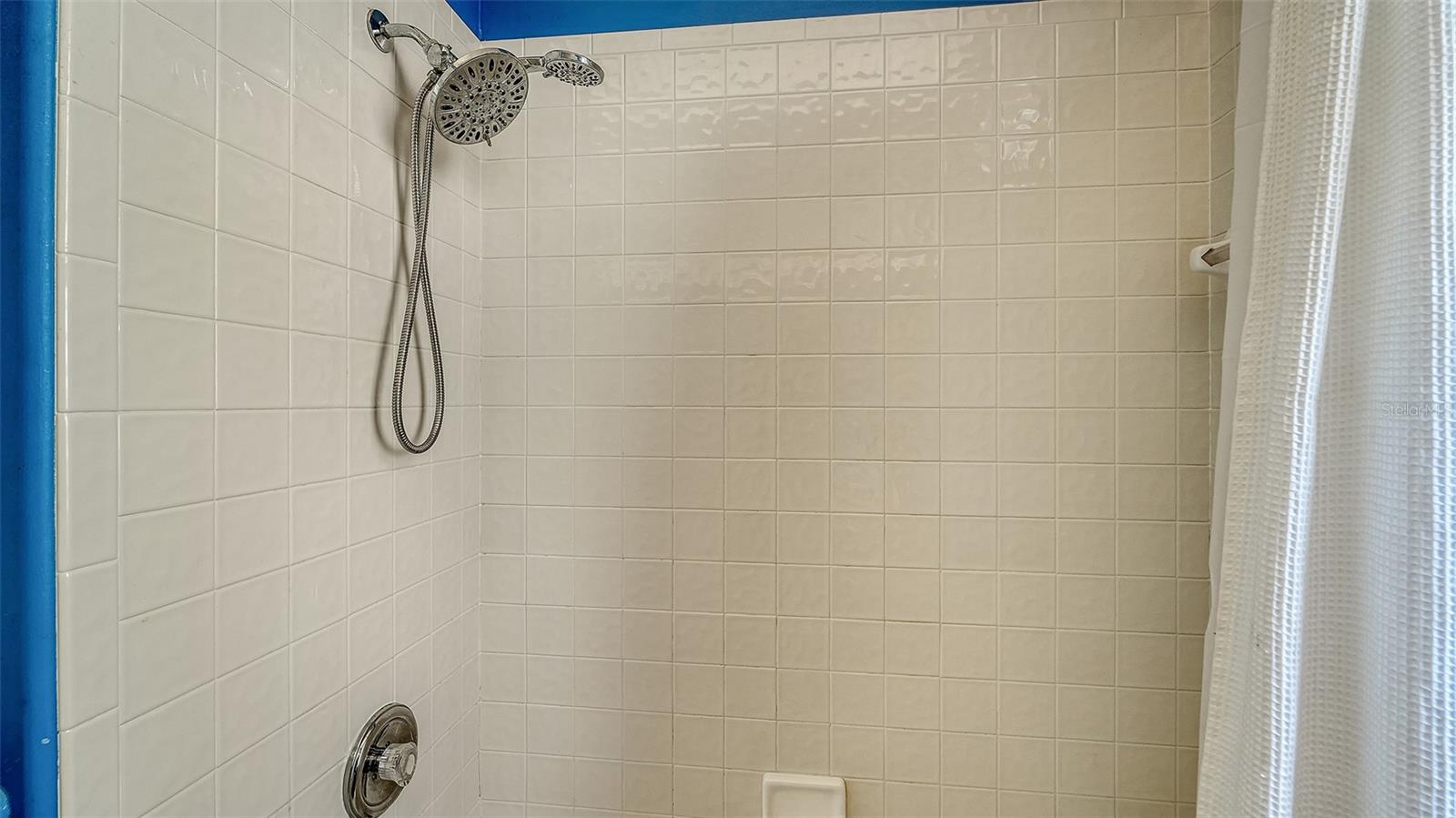 Image 31 of 70 For 533 Fallbrook Drive