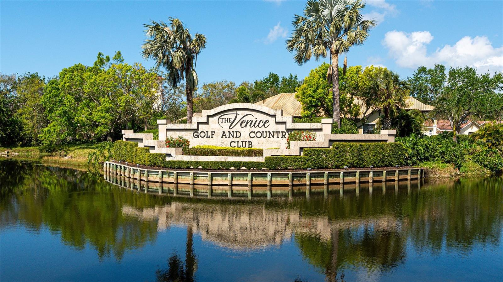 Image 41 of 70 For 533 Fallbrook Drive