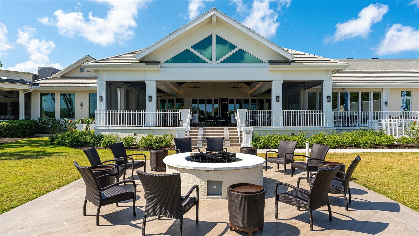 Image 49 of 70 For 533 Fallbrook Drive