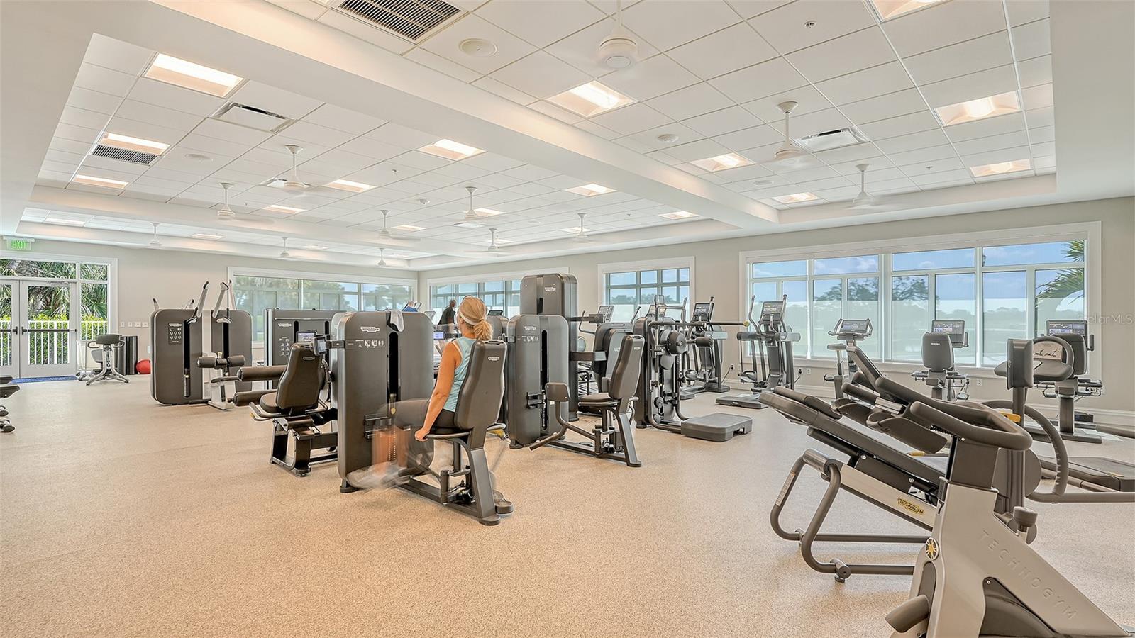 Image 58 of 70 For 533 Fallbrook Drive