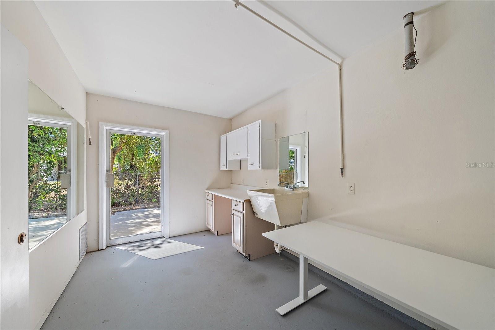 Image 28 of 35 For 3246 Maiden Lane