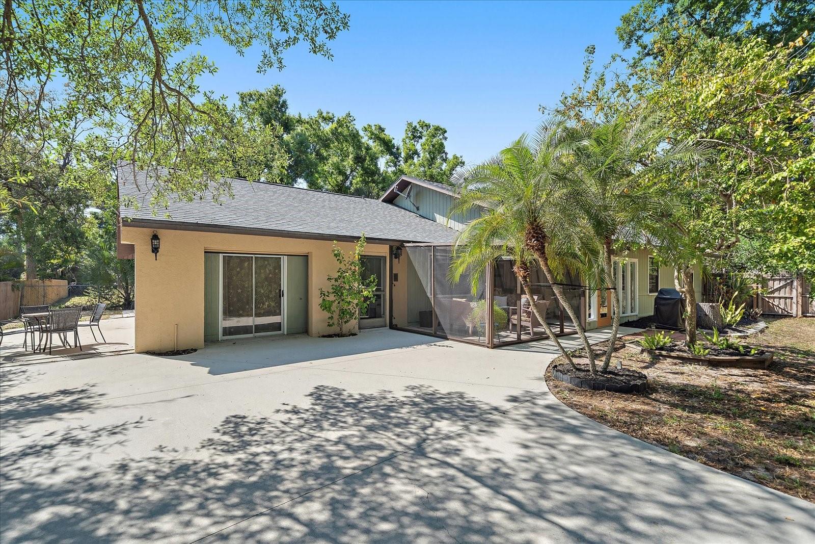 Image 33 of 35 For 3246 Maiden Lane