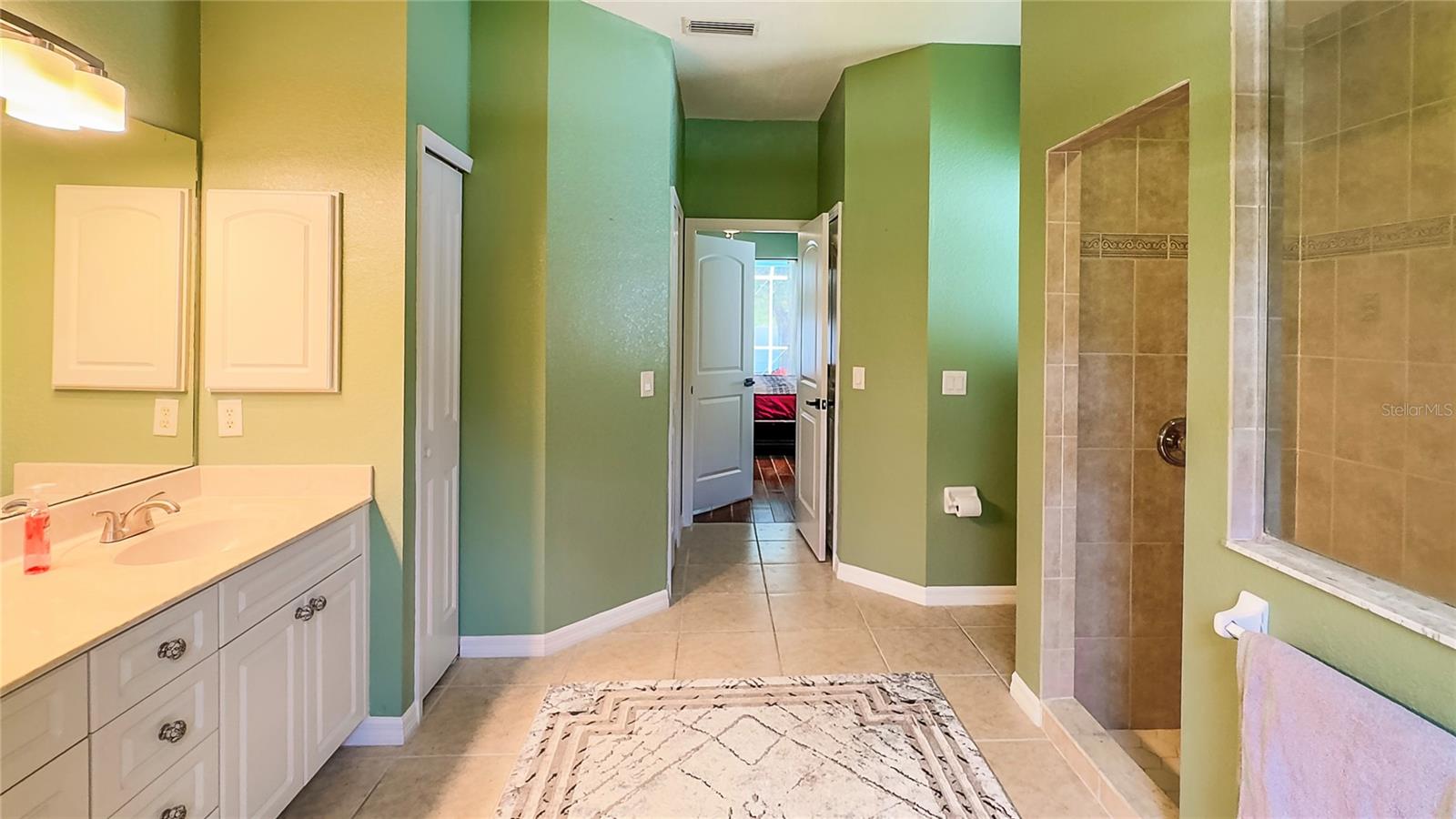 Image 20 of 52 For 3496 Omela Terrace