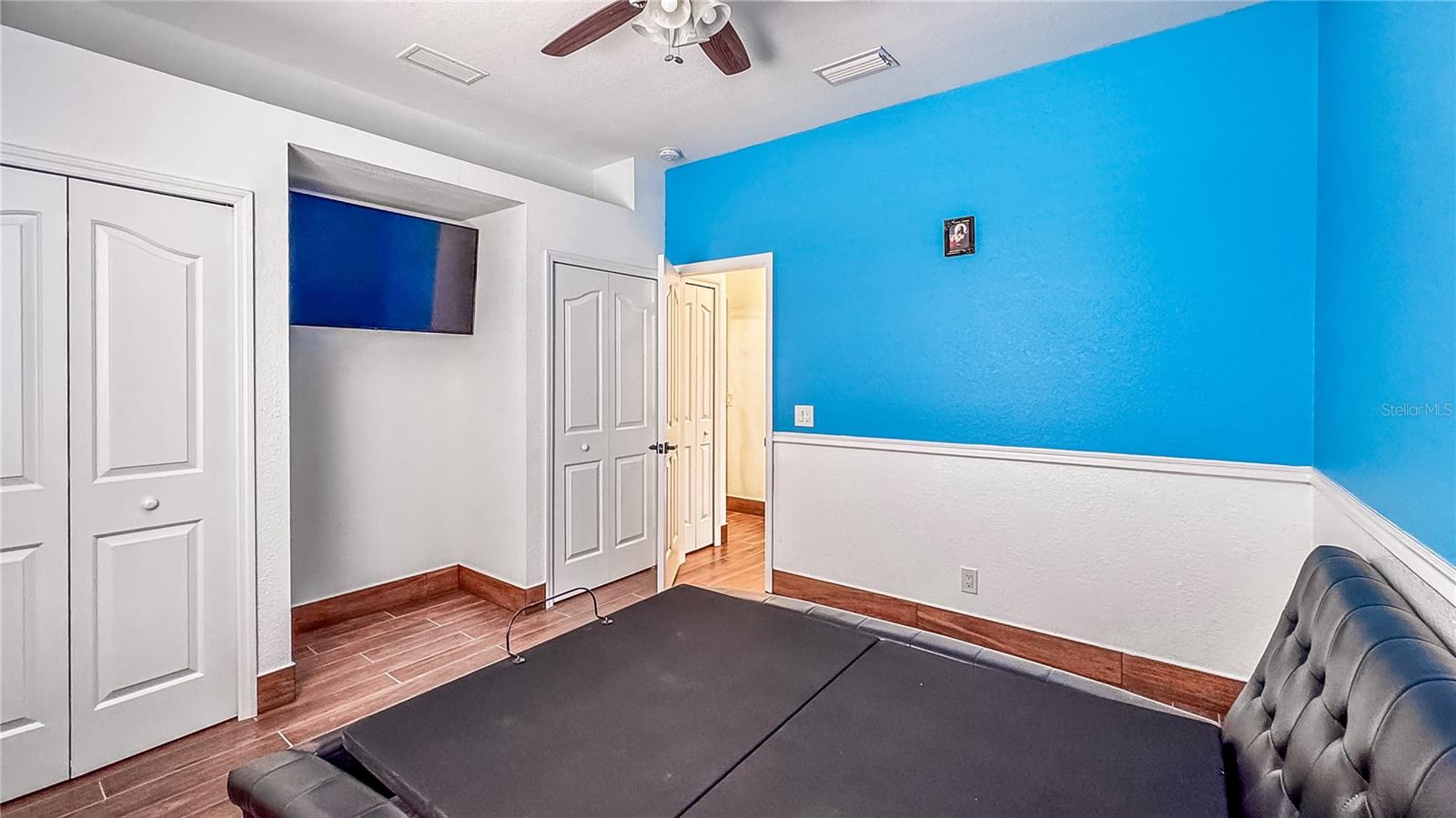 Image 23 of 52 For 3496 Omela Terrace