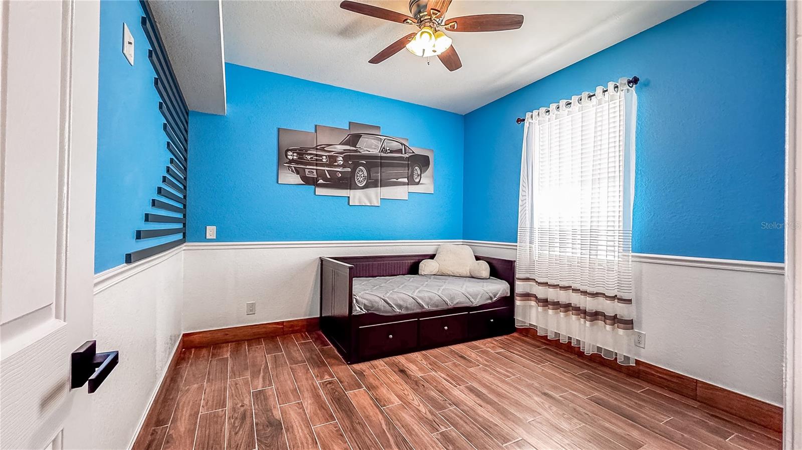 Image 28 of 52 For 3496 Omela Terrace