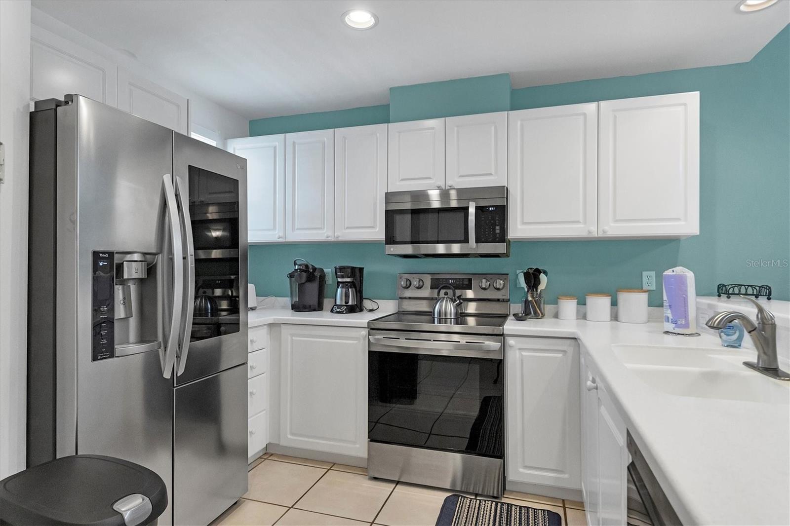 Image 4 of 23 For 3803 54th Drive W 202