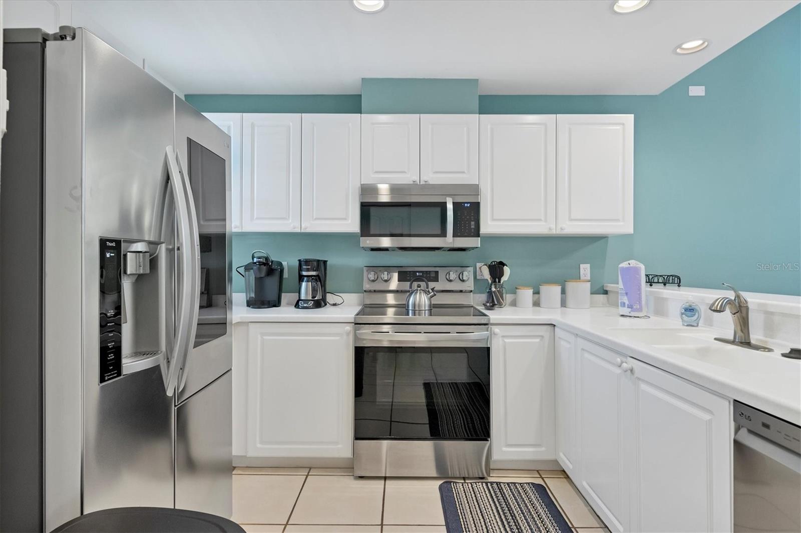 Image 5 of 23 For 3803 54th Drive W 202