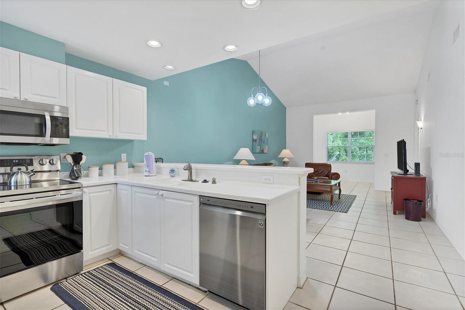 Image 6 of 23 For 3803 54th Drive W 202