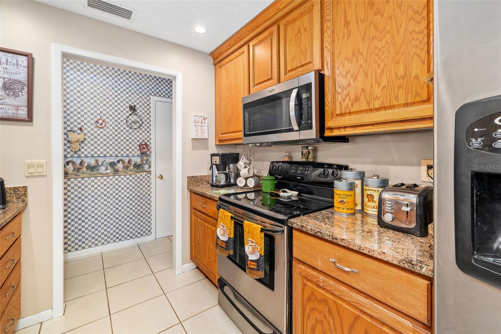 Image 12 of 57 For 2005 39th Street W