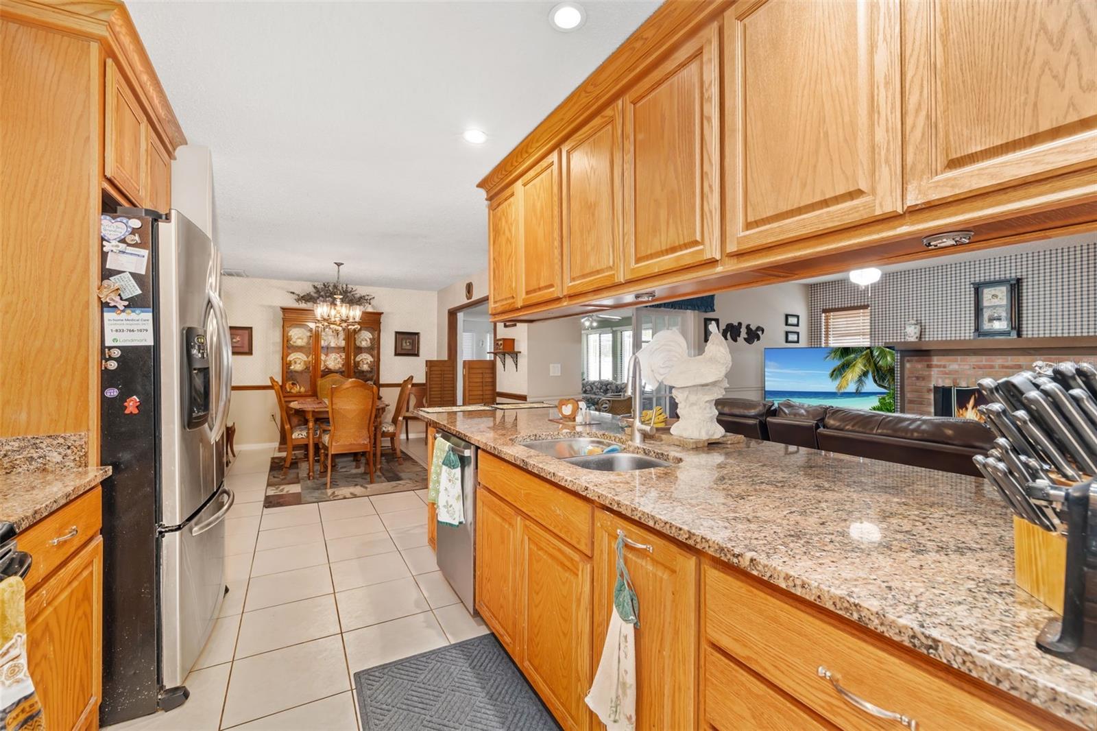 Image 13 of 57 For 2005 39th Street W