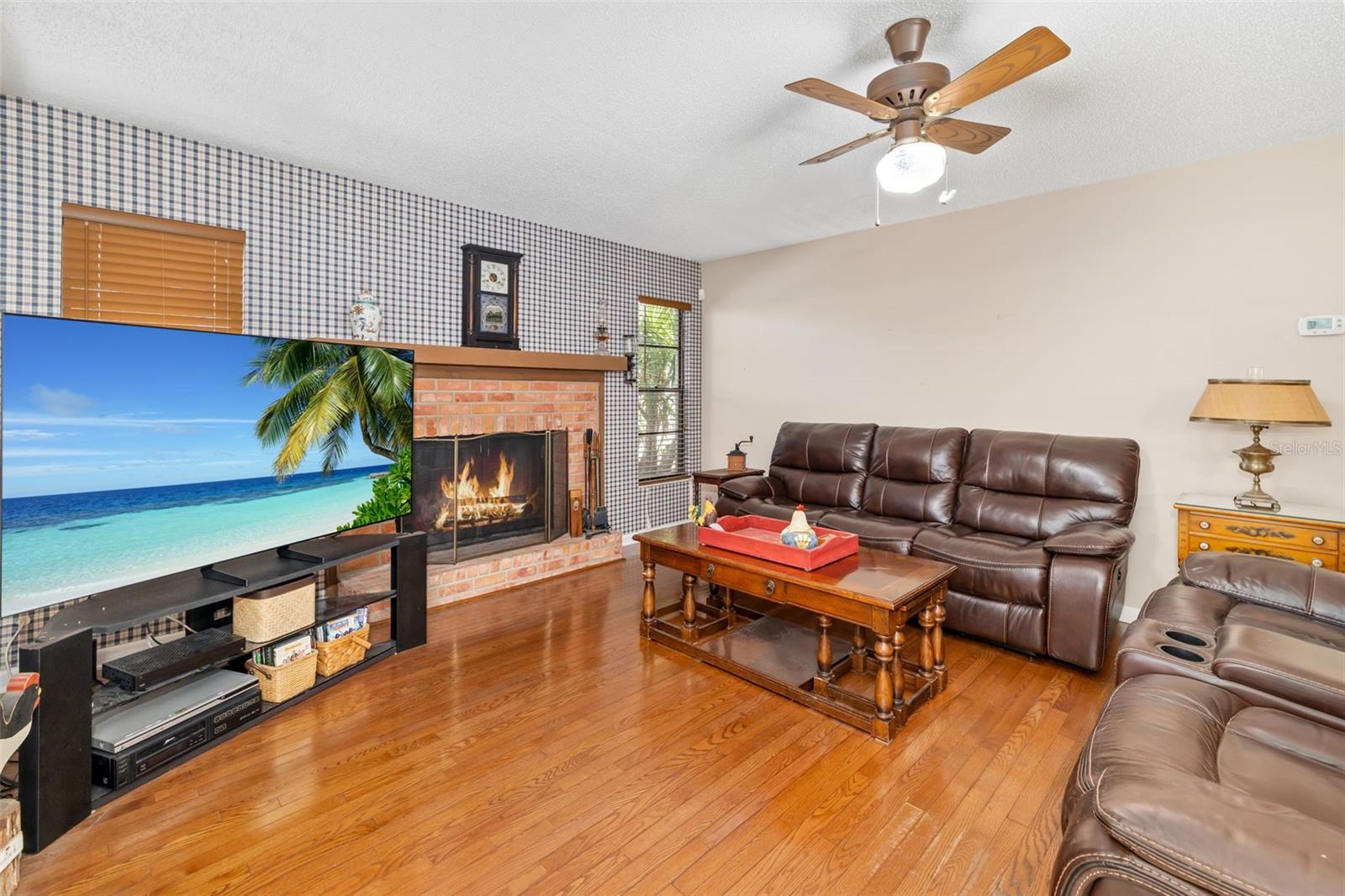 Image 15 of 57 For 2005 39th Street W