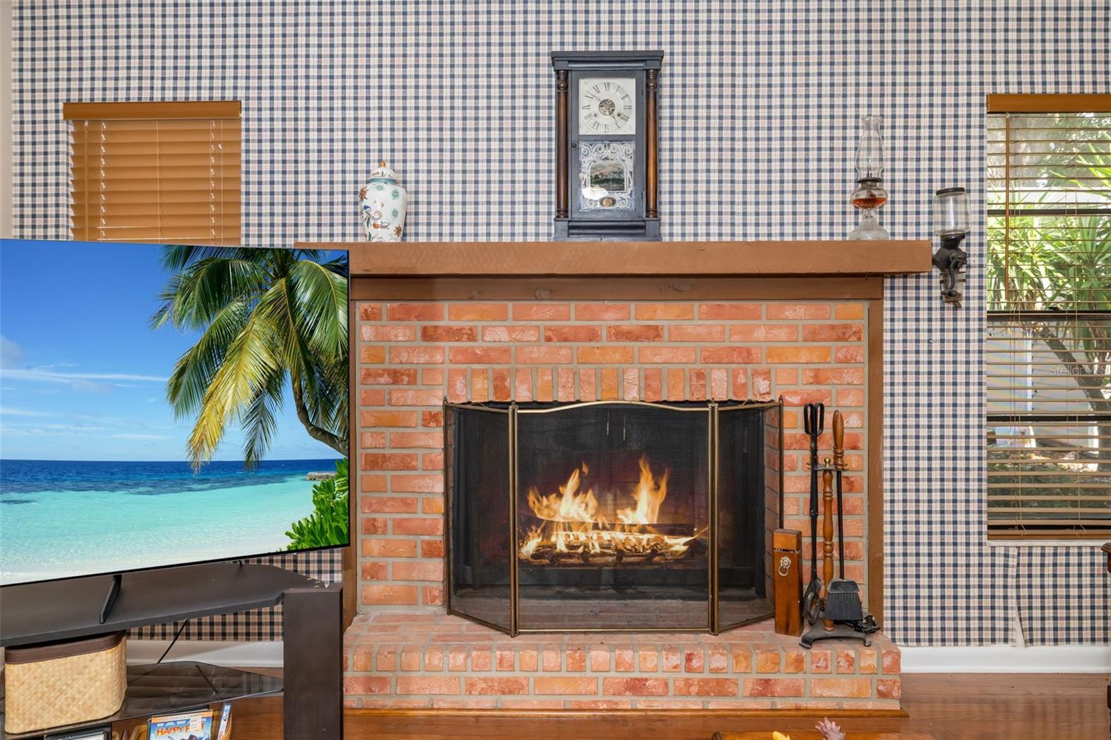 Image 18 of 57 For 2005 39th Street W