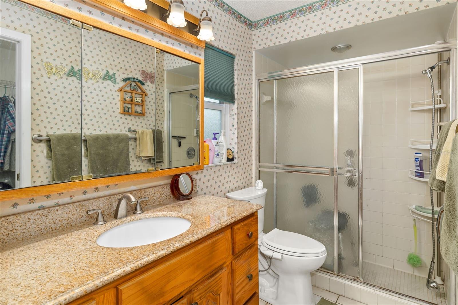 Image 23 of 57 For 2005 39th Street W