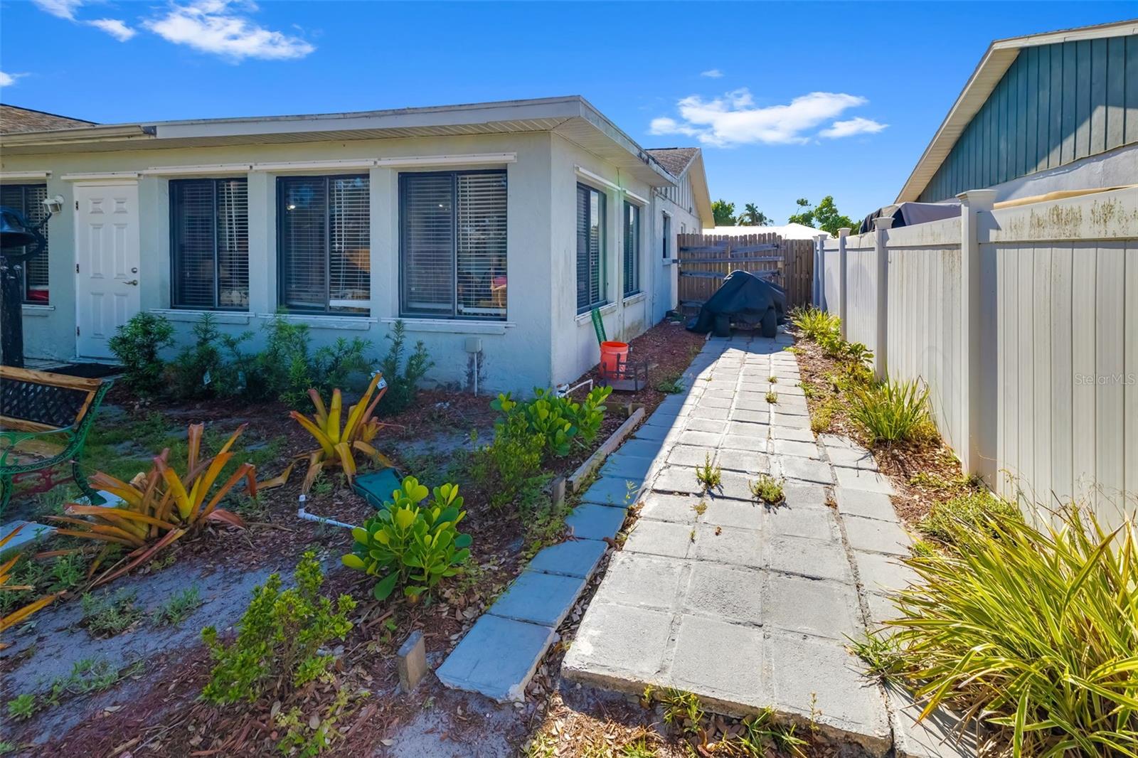 Image 32 of 57 For 2005 39th Street W