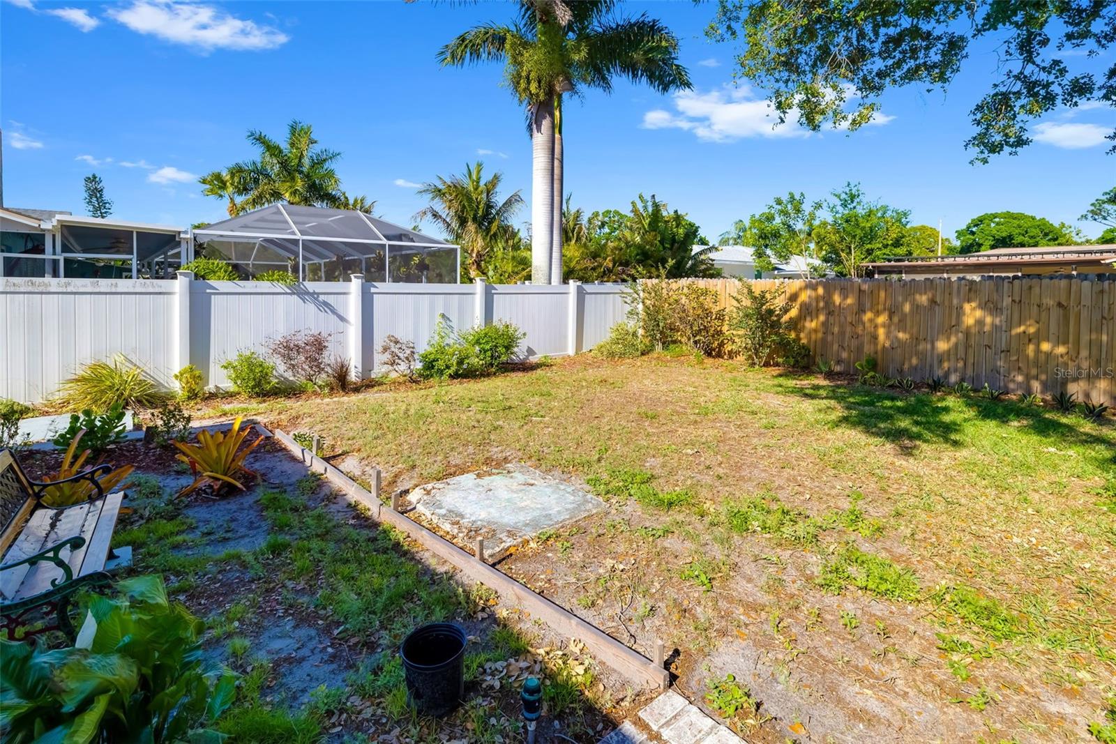 Image 33 of 57 For 2005 39th Street W