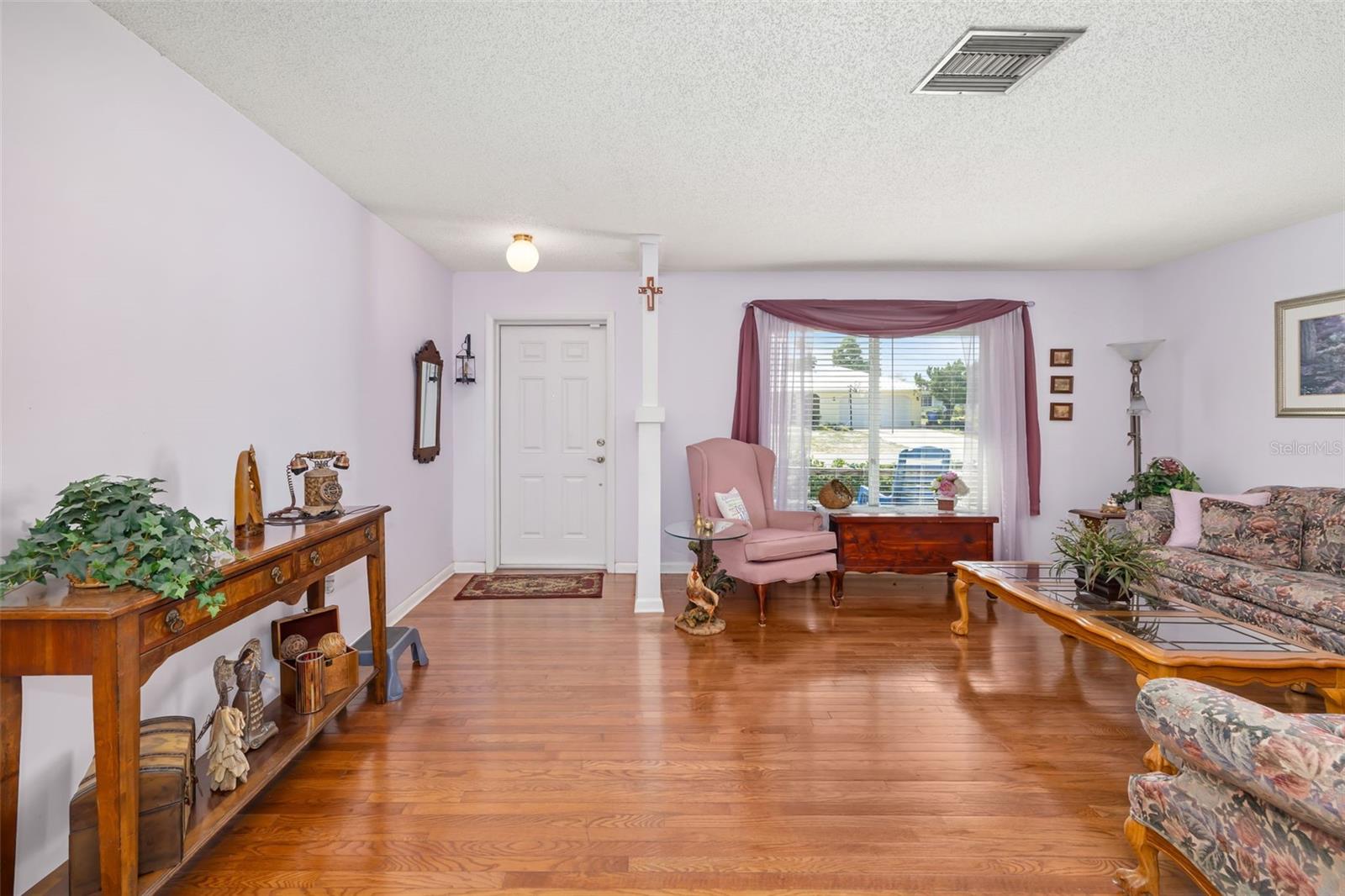 Image 4 of 57 For 2005 39th Street W