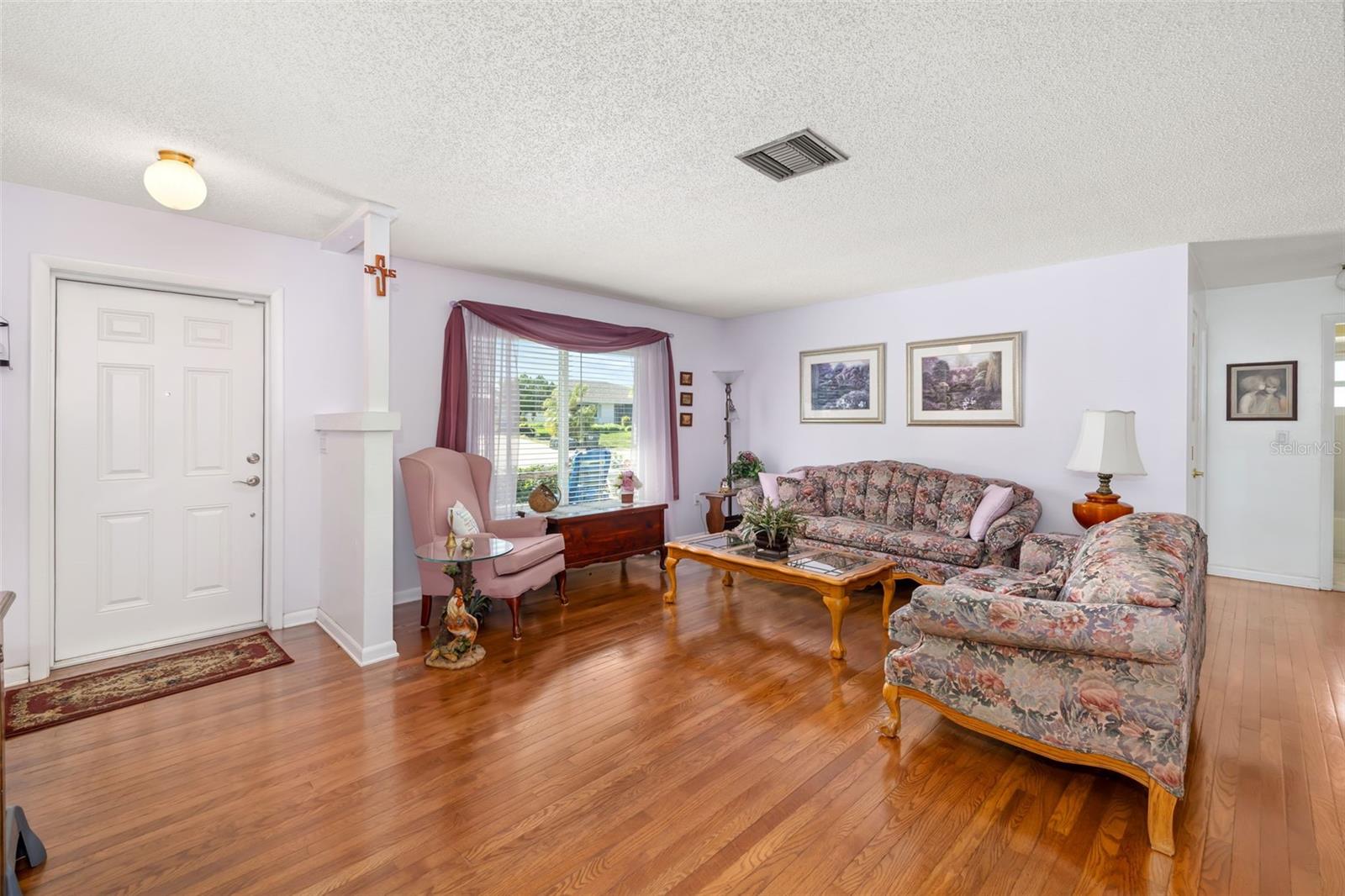 Image 5 of 57 For 2005 39th Street W