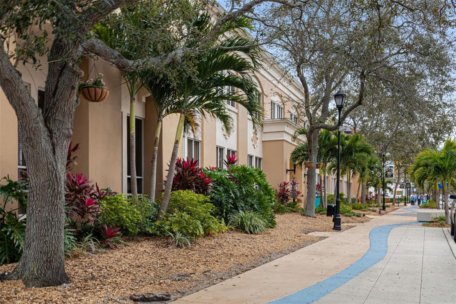 Image 56 of 57 For 2005 39th Street W