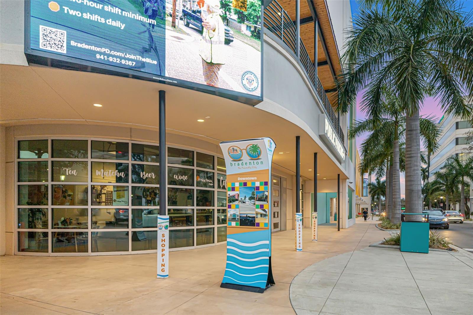 Image 57 of 57 For 2005 39th Street W