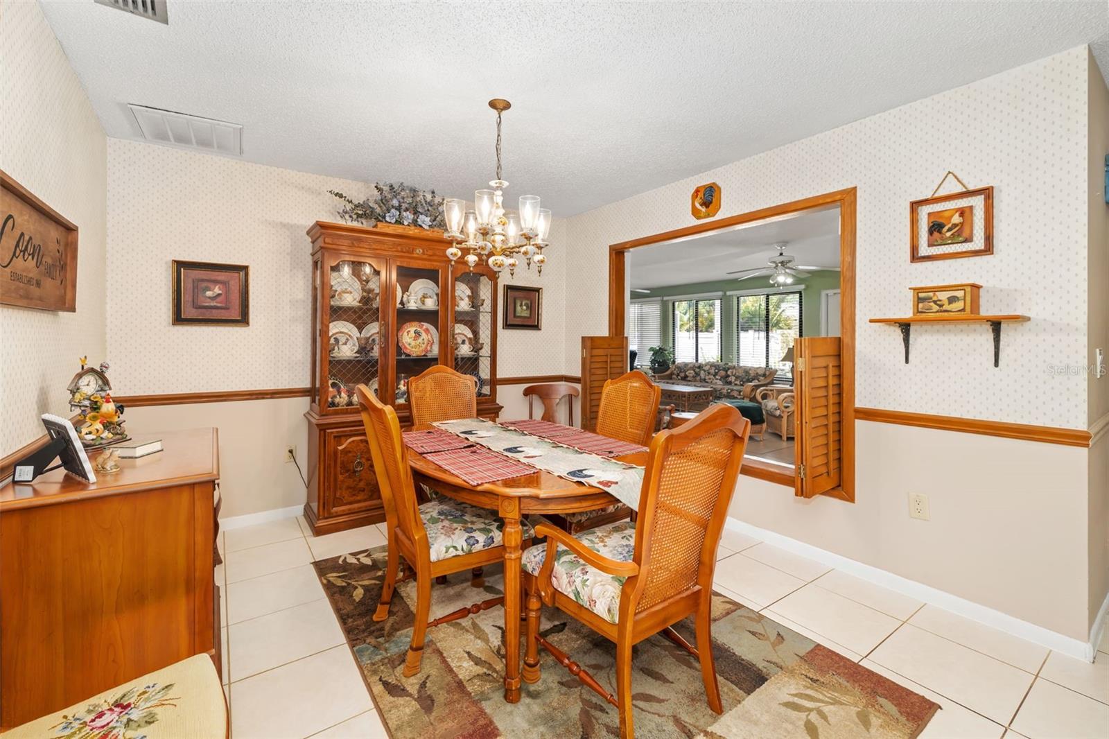 Image 9 of 57 For 2005 39th Street W