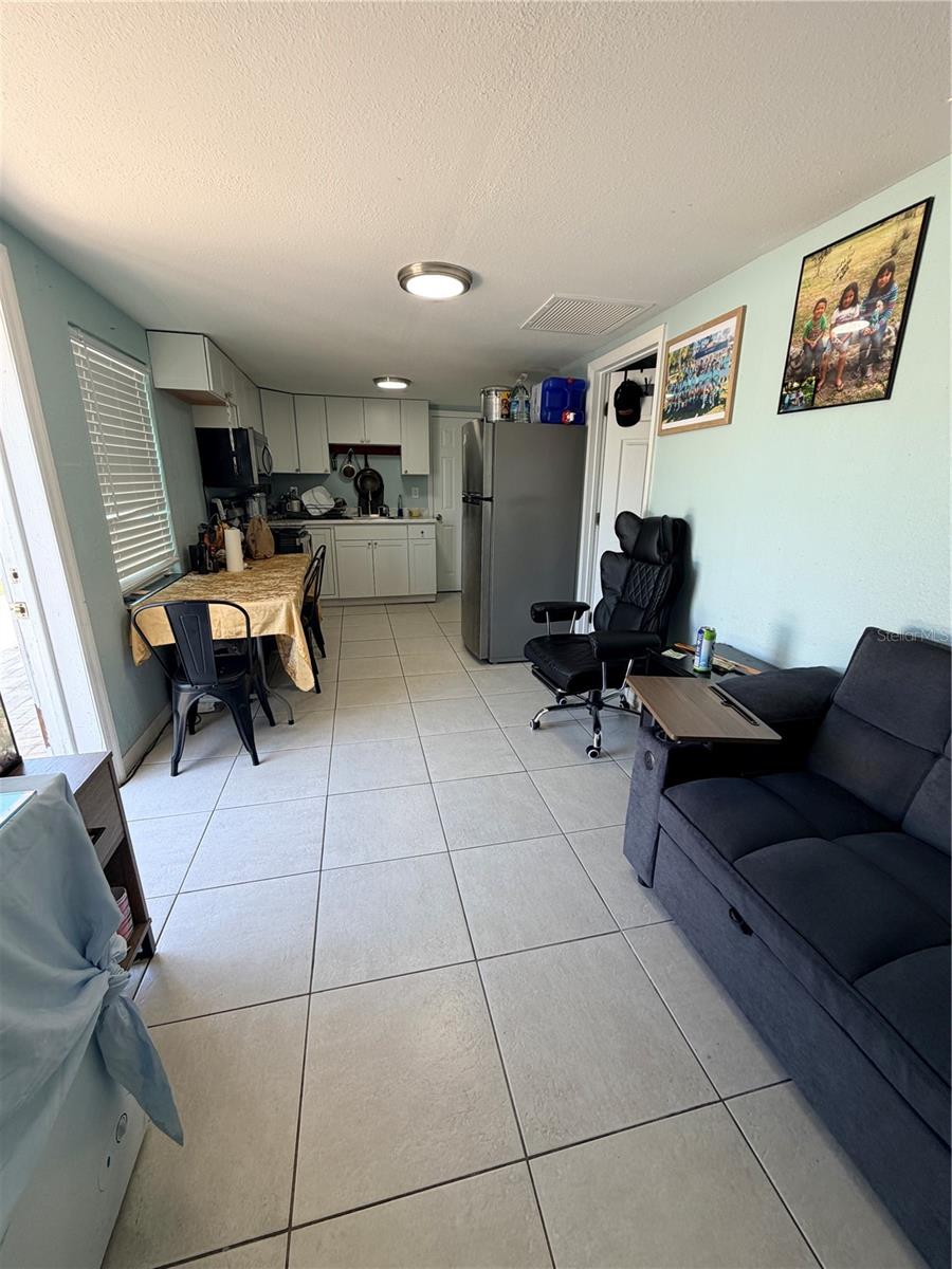 Listing photo id 0 for 2216 Webber Street C