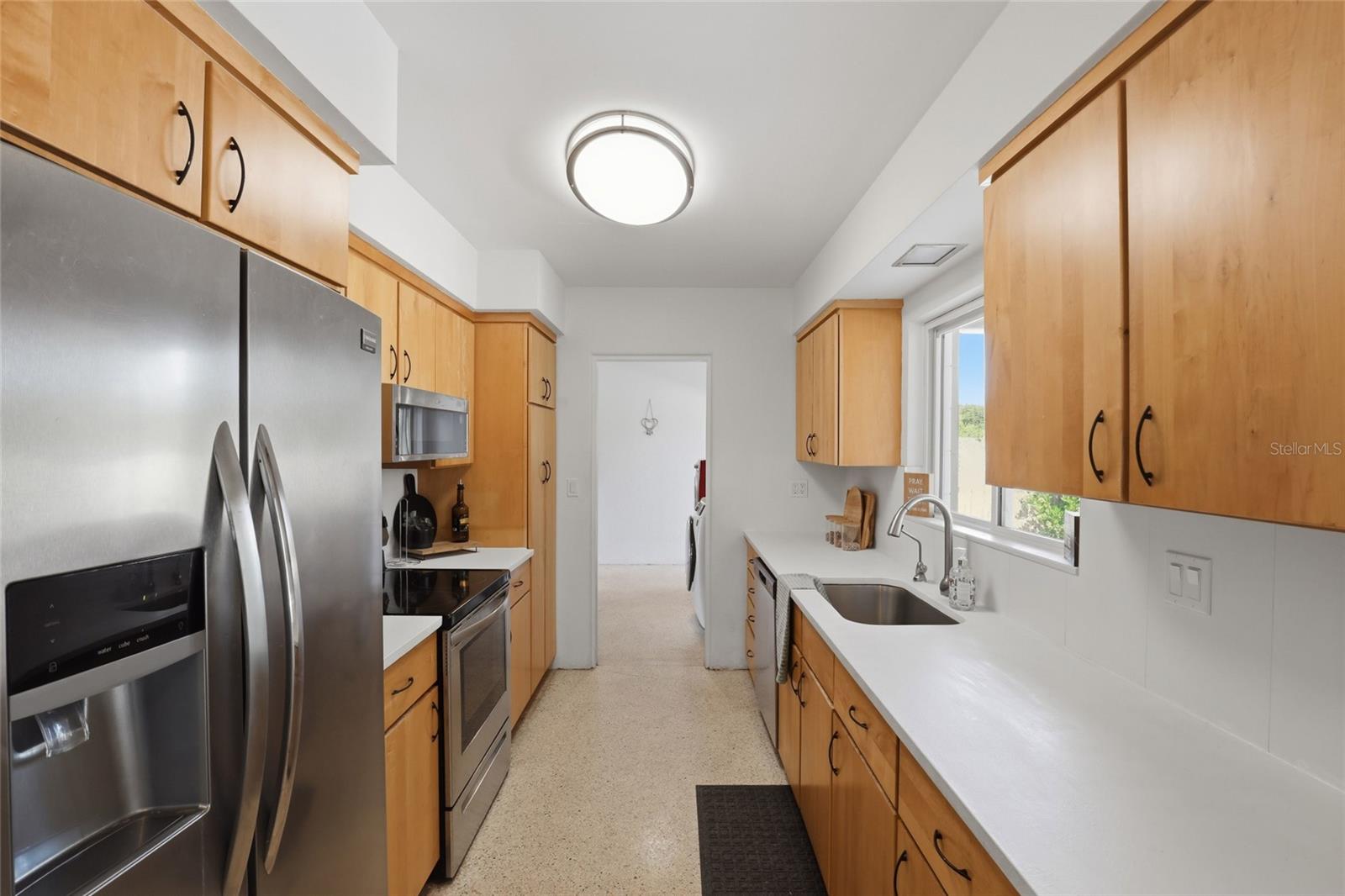 Image 11 of 46 For 2311 Sunnyside Place