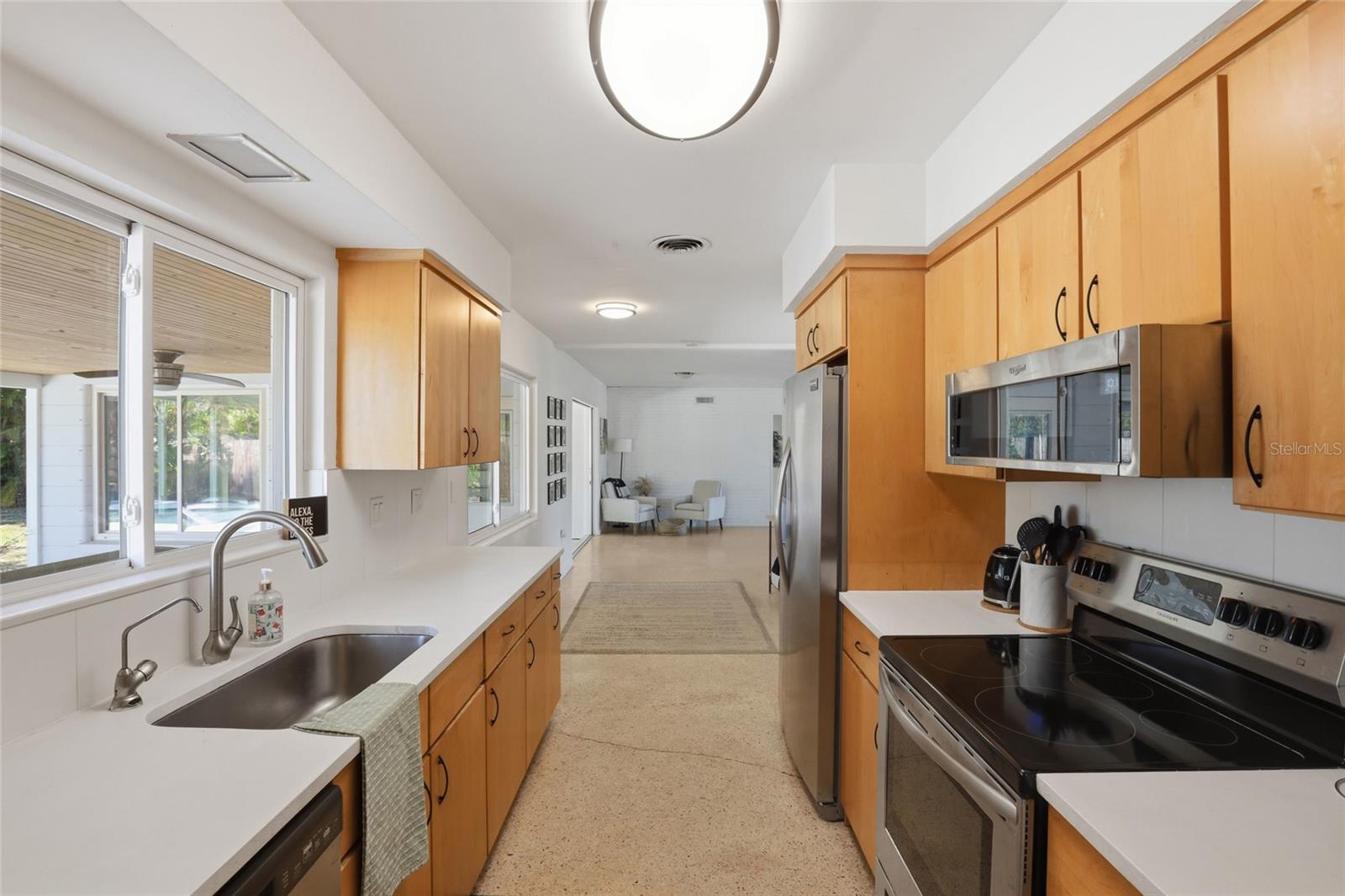 Image 14 of 46 For 2311 Sunnyside Place