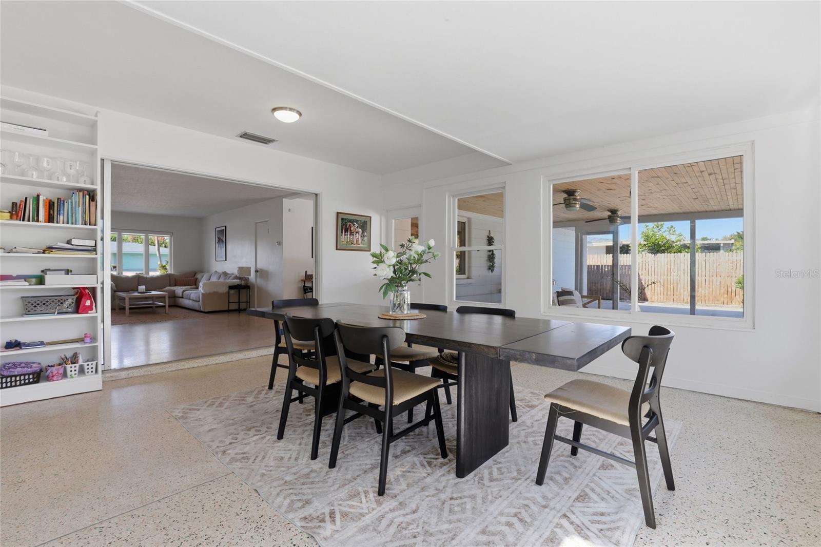 Image 16 of 46 For 2311 Sunnyside Place