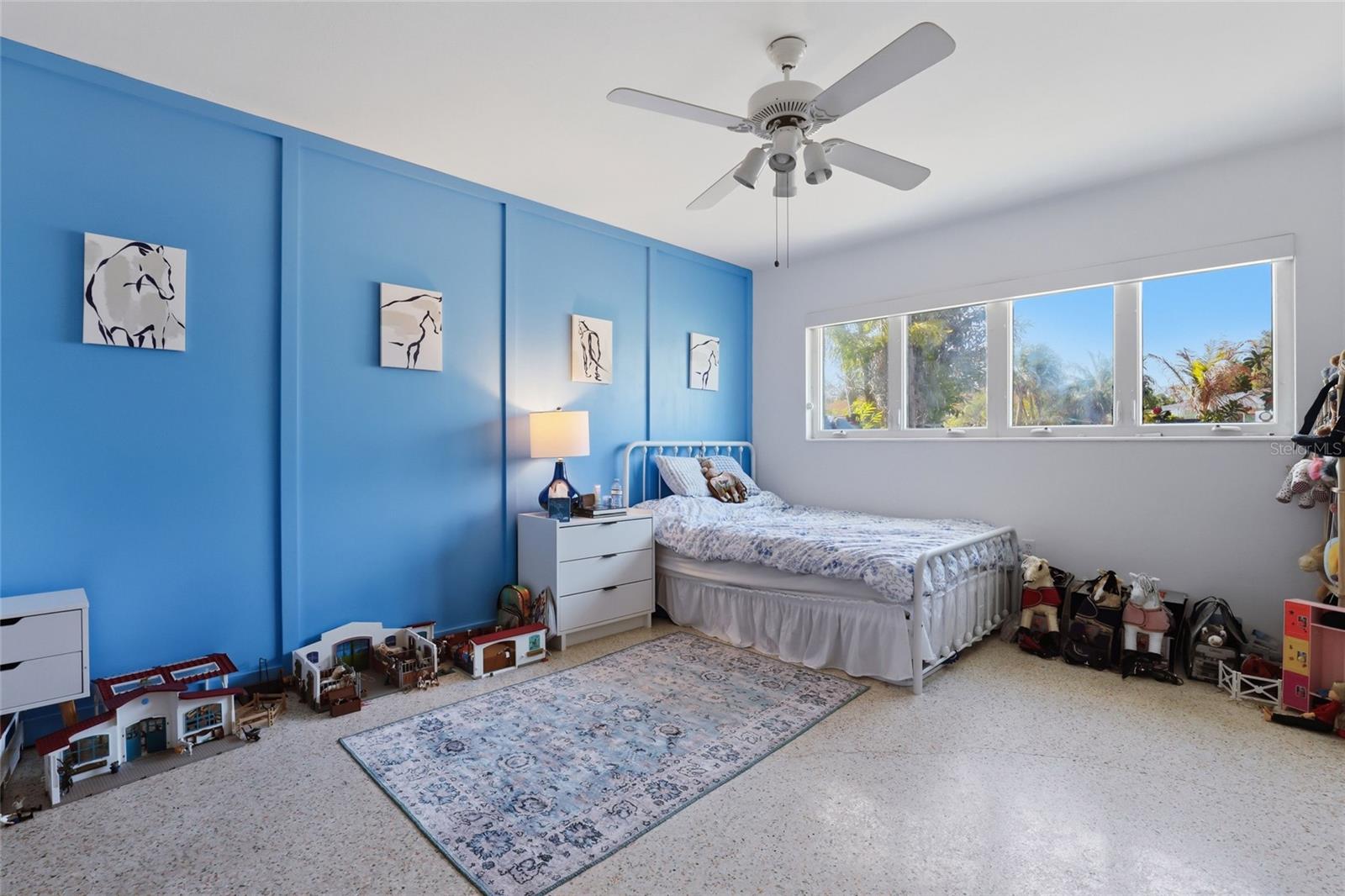 Image 21 of 46 For 2311 Sunnyside Place