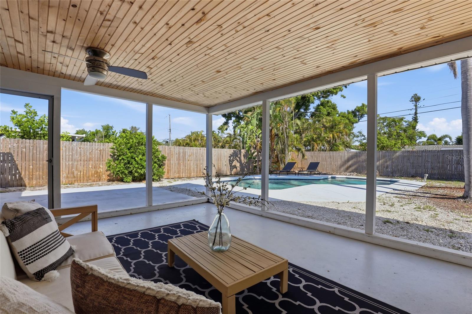 Image 28 of 46 For 2311 Sunnyside Place