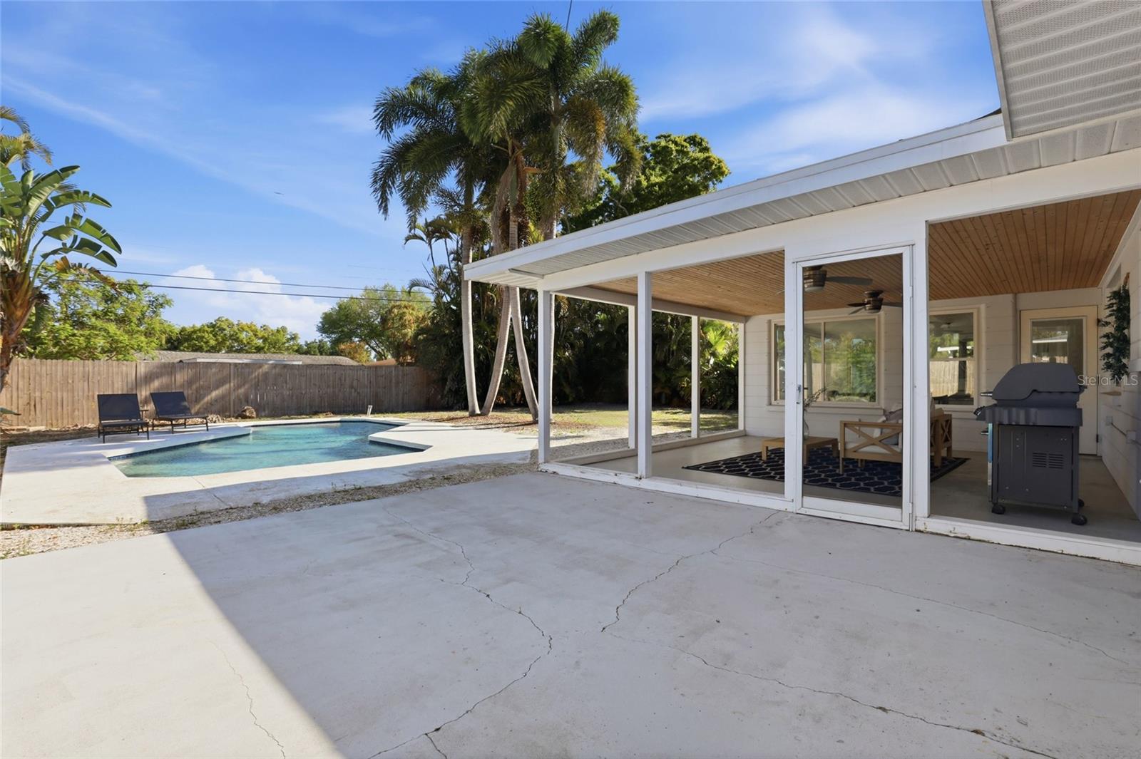 Image 34 of 46 For 2311 Sunnyside Place