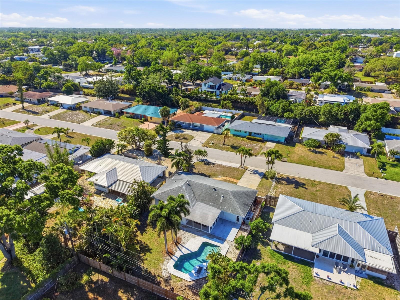 Image 42 of 46 For 2311 Sunnyside Place