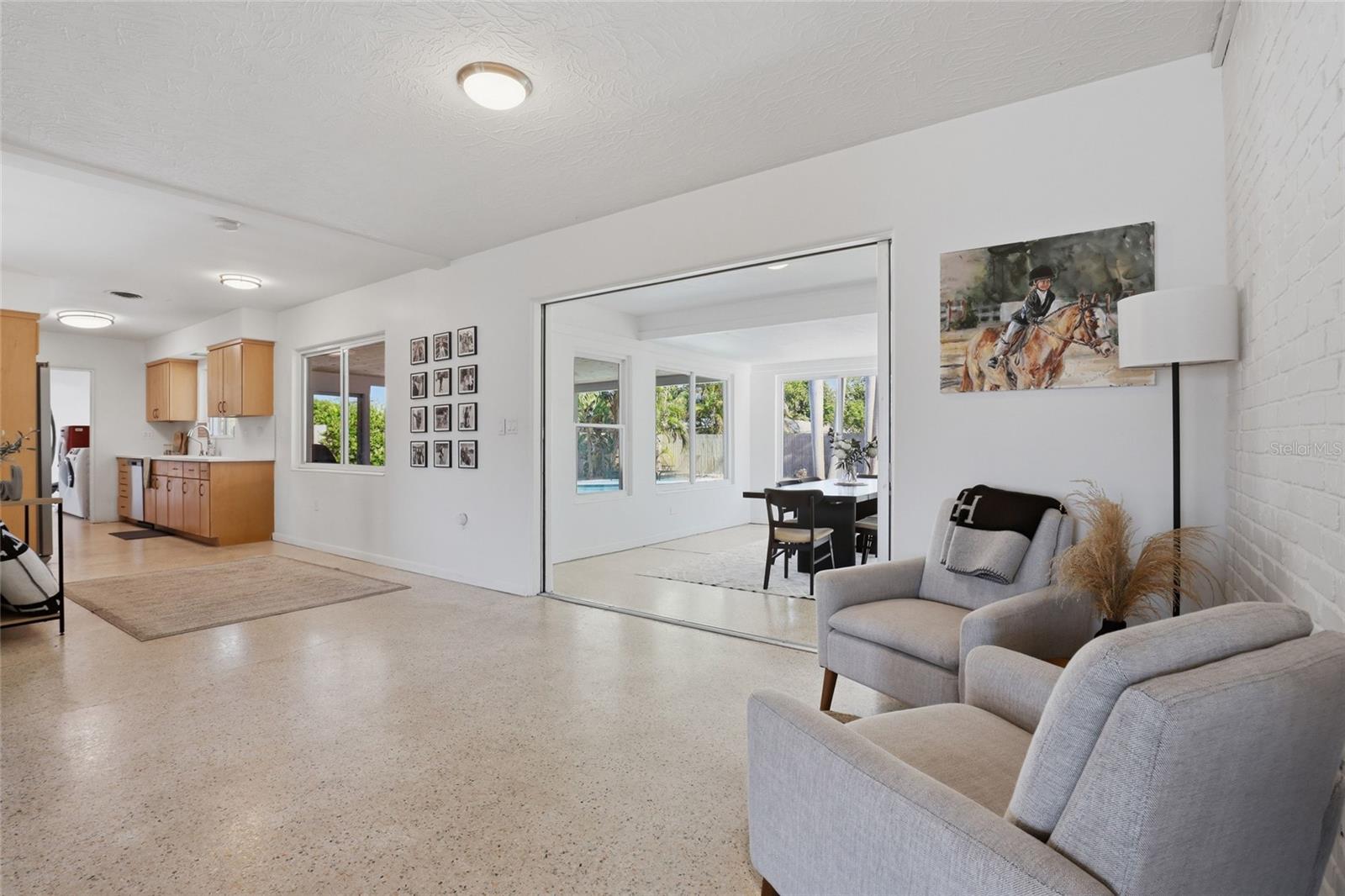 Image 8 of 46 For 2311 Sunnyside Place