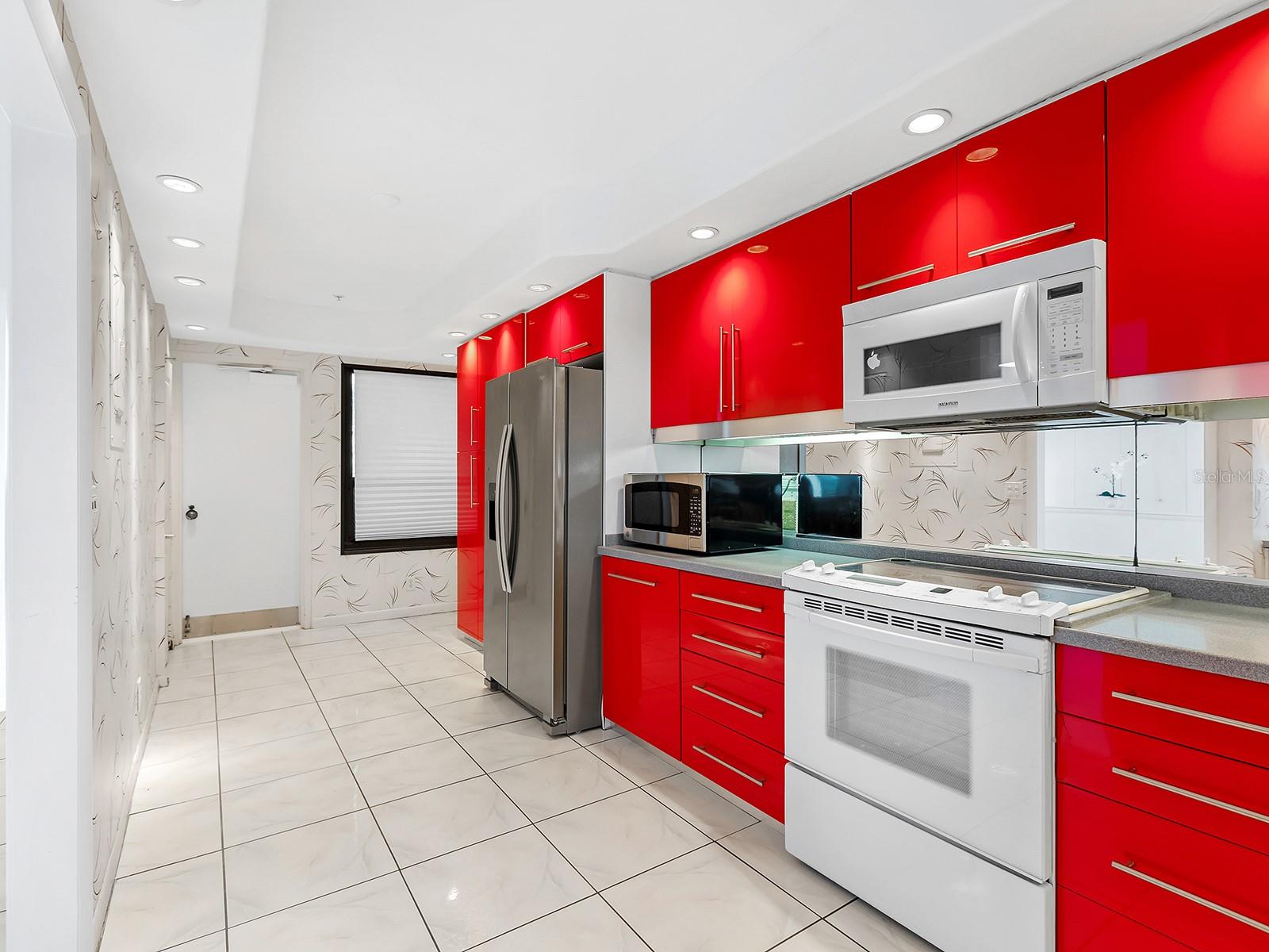 Image 15 of 44 For 1255 Gulfstream Avenue 205