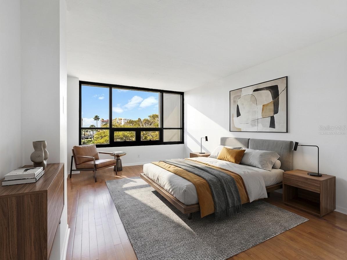 Image 18 of 44 For 1255 Gulfstream Avenue 205