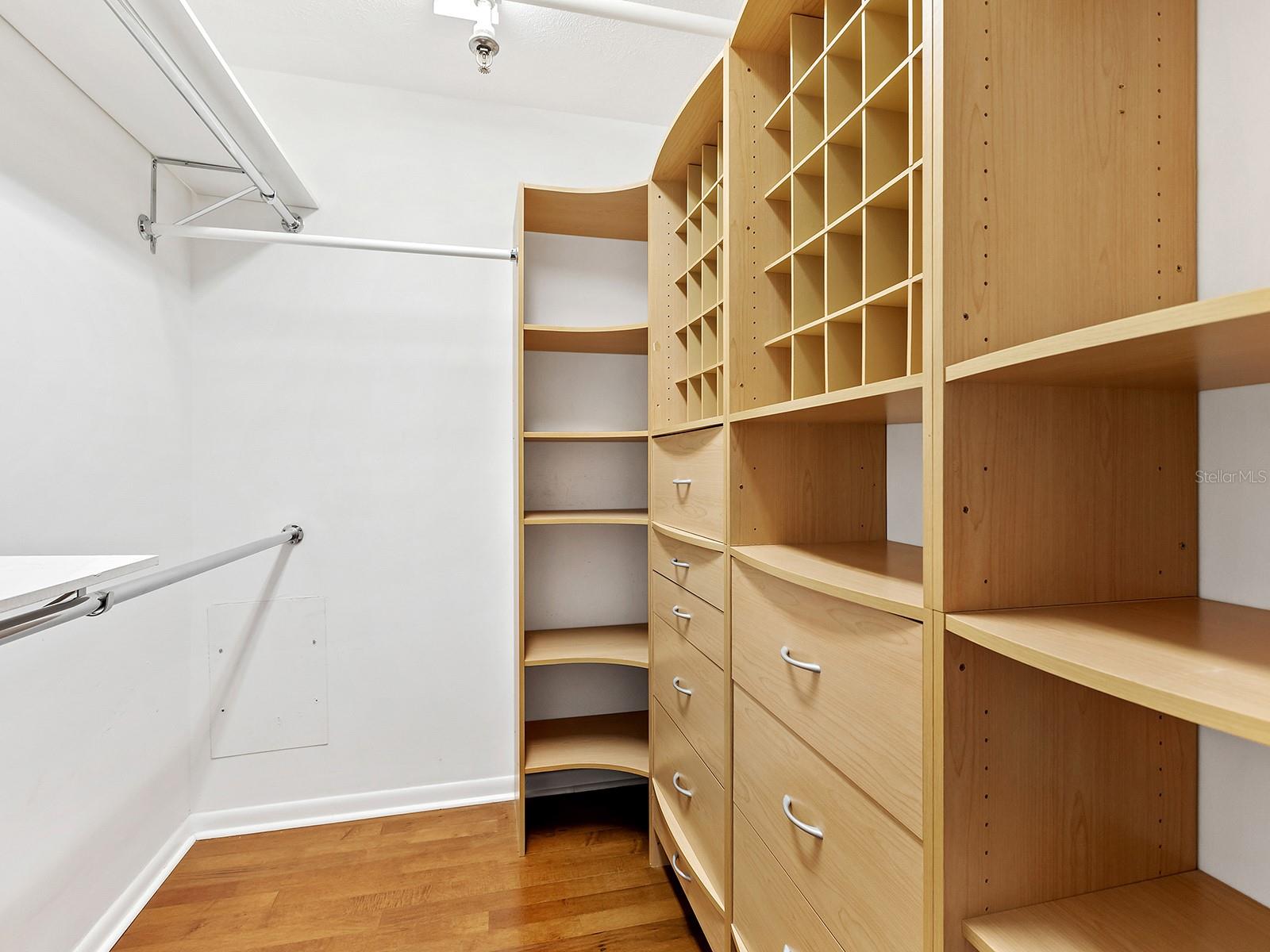 Image 20 of 44 For 1255 Gulfstream Avenue 205