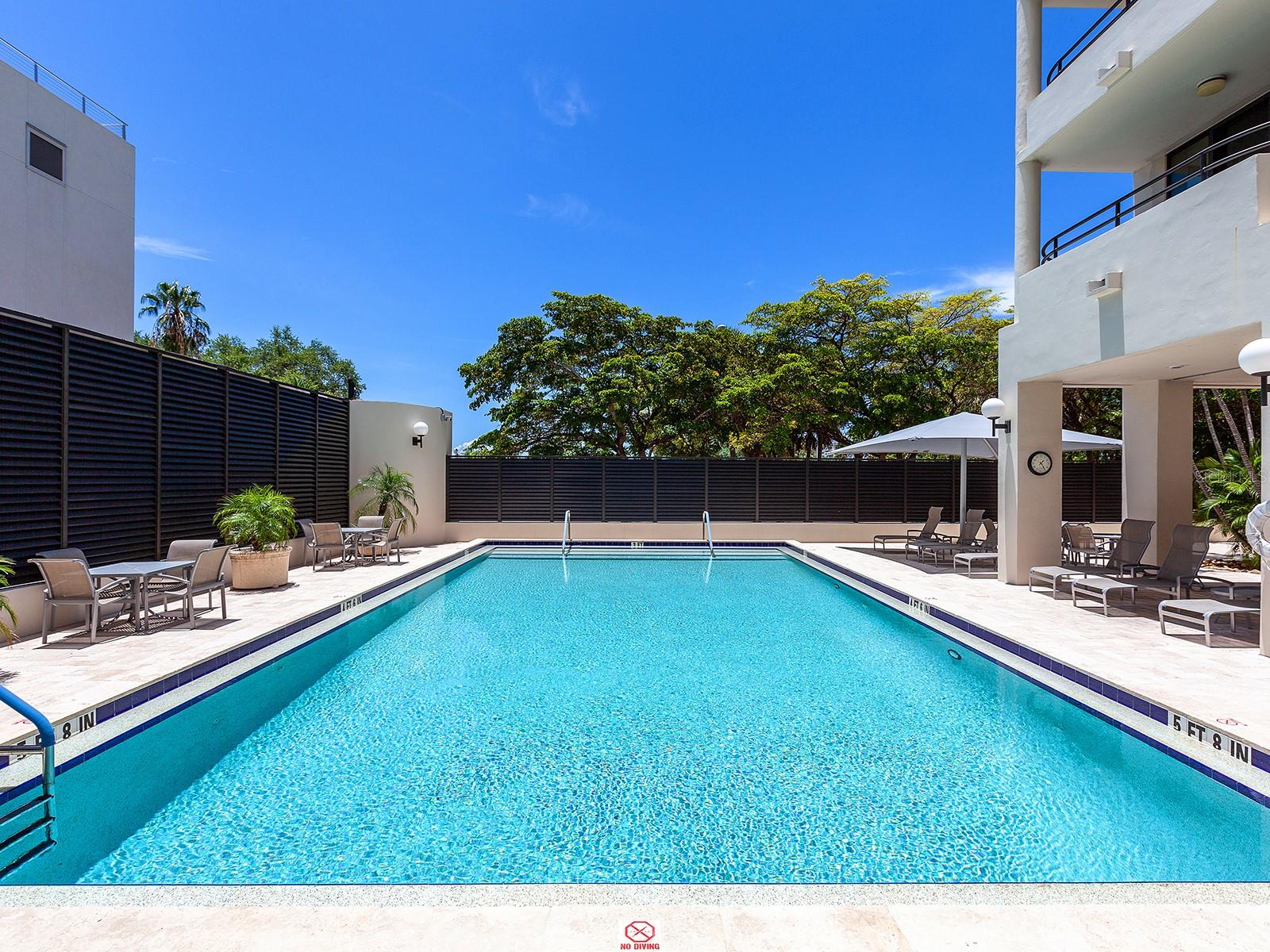 Image 35 of 44 For 1255 Gulfstream Avenue 205