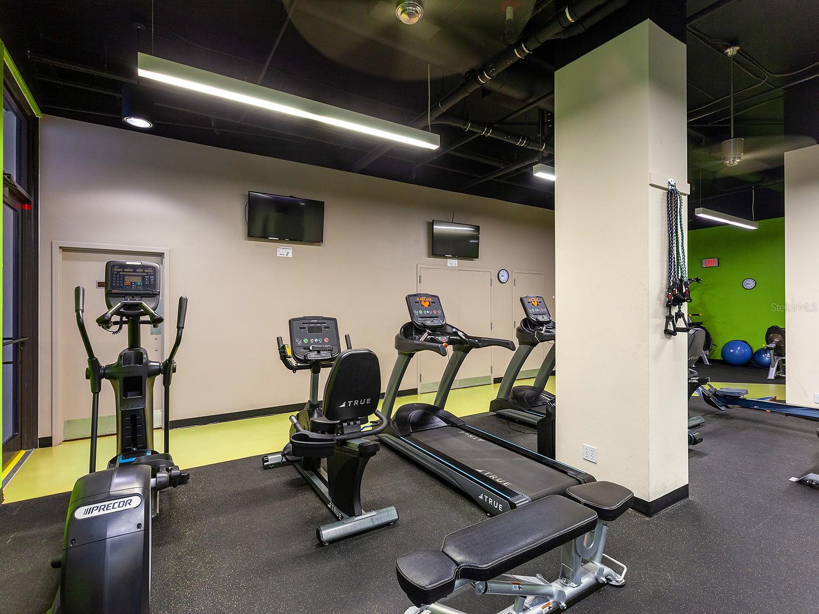 Image 38 of 44 For 1255 Gulfstream Avenue 205