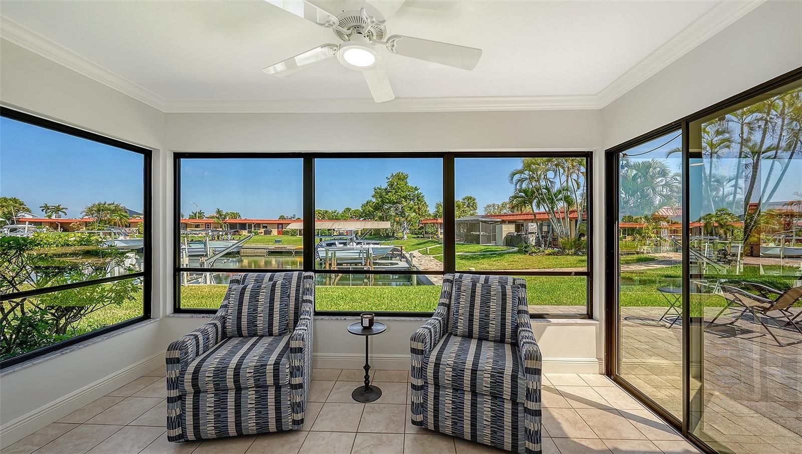 Image 10 of 30 For 9538 Azure Cove