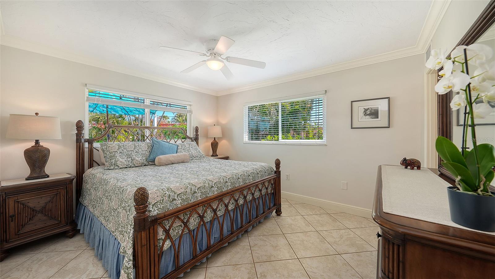 Image 15 of 30 For 9538 Azure Cove