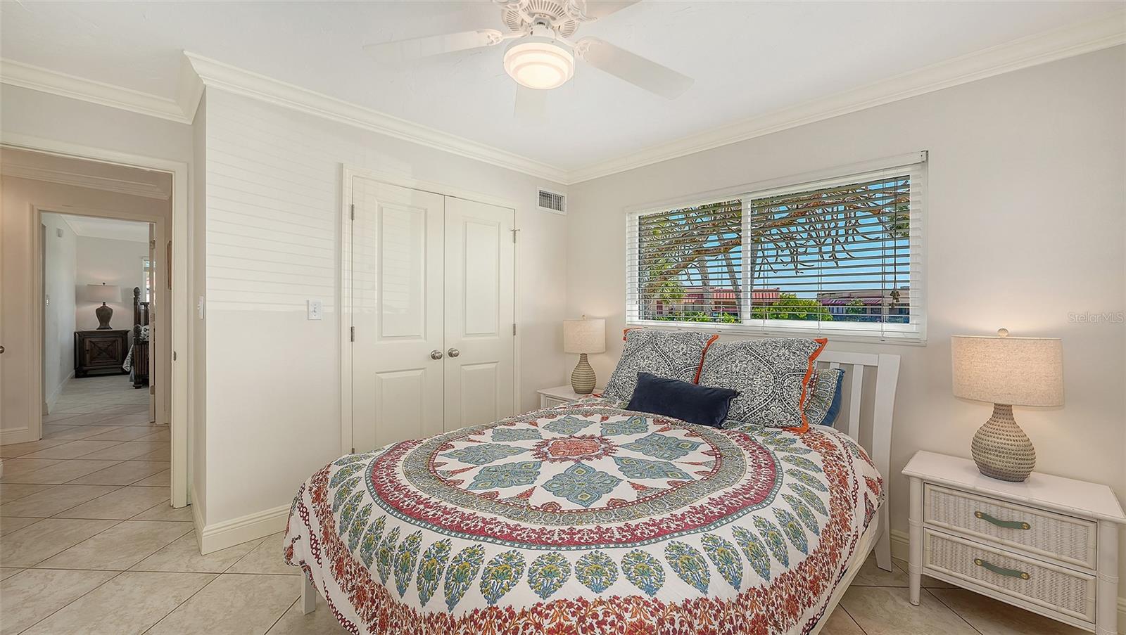 Image 18 of 30 For 9538 Azure Cove