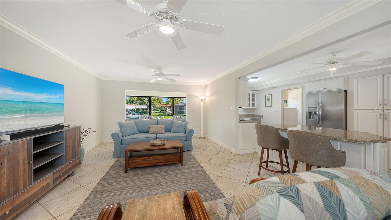 Image 6 of 30 For 9538 Azure Cove