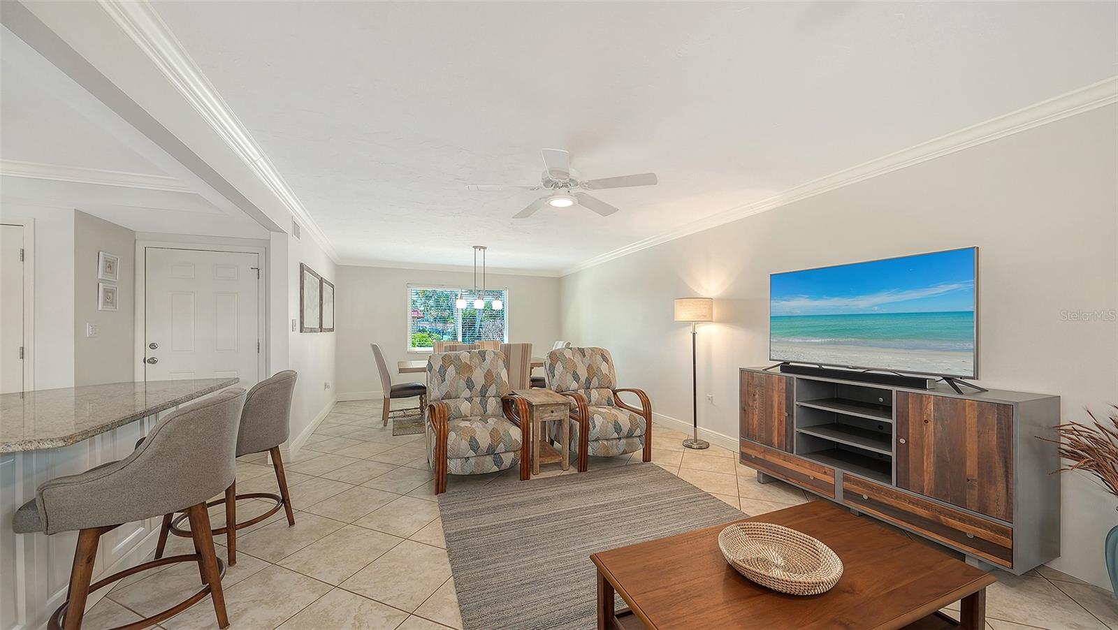 Image 8 of 30 For 9538 Azure Cove