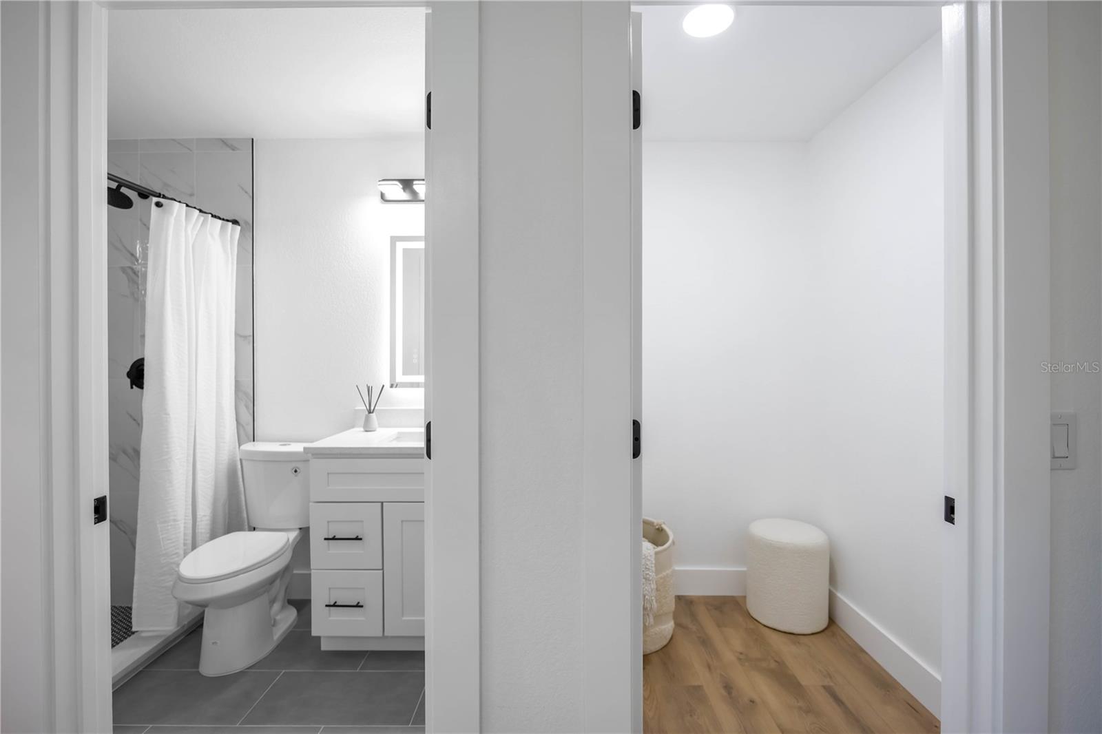 Image 17 of 30 For 5442 Ansonia Terrace