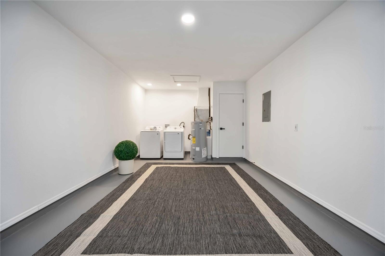 Image 24 of 30 For 5442 Ansonia Terrace