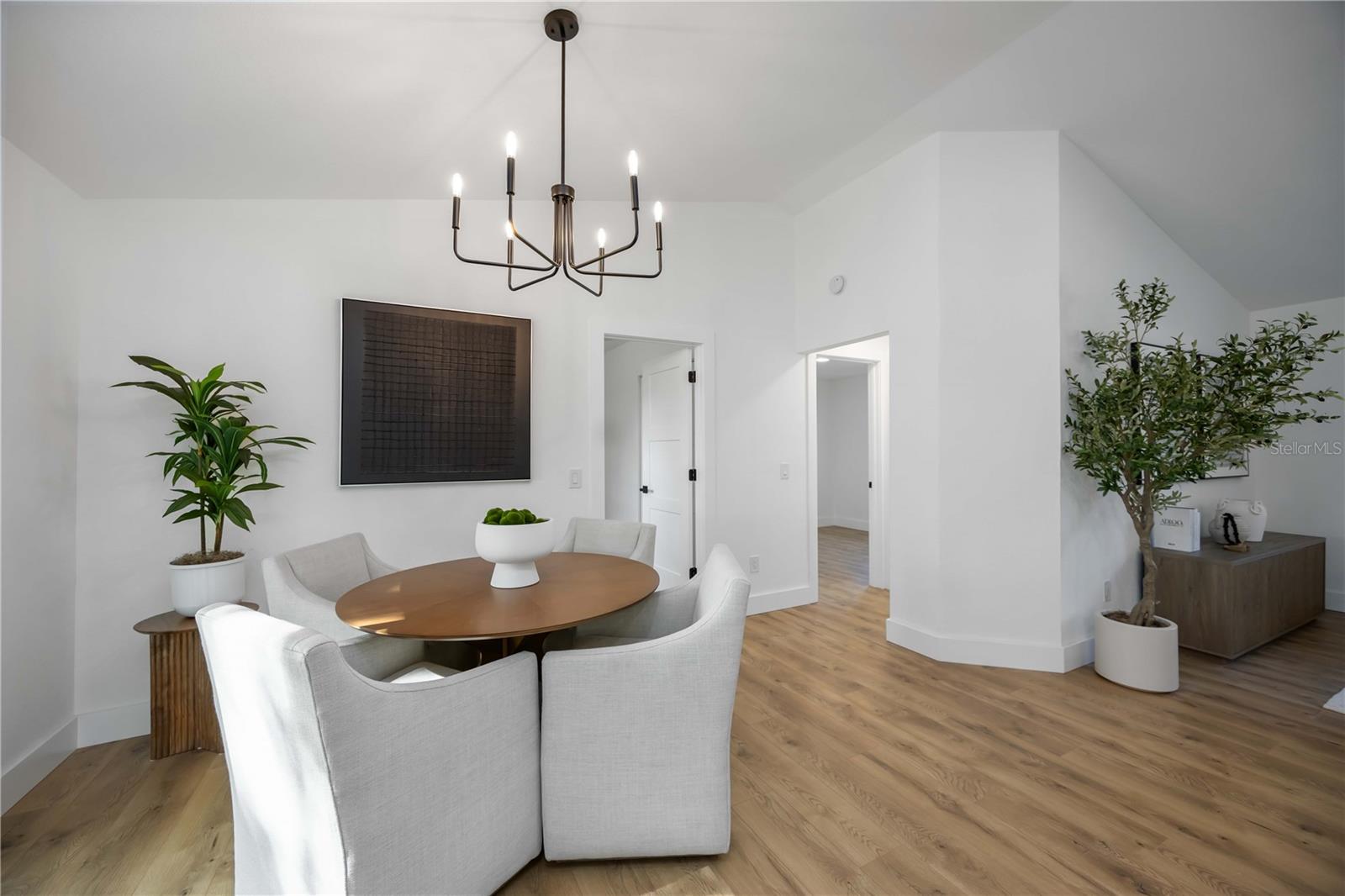 Image 7 of 30 For 5442 Ansonia Terrace