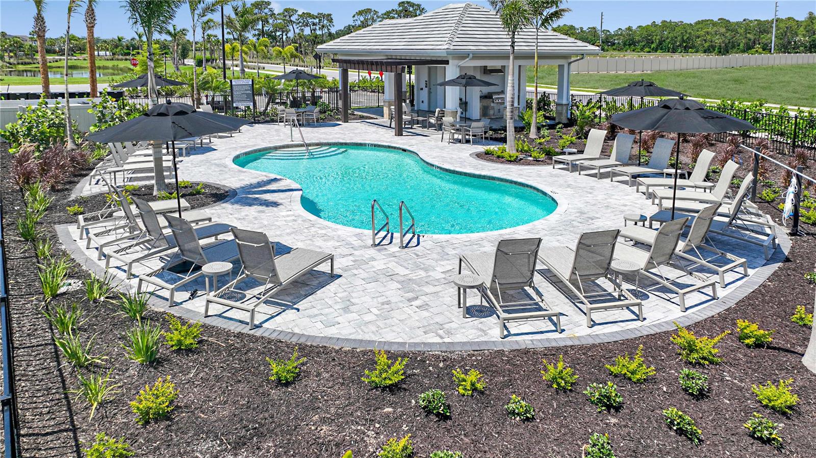 Image 24 of 44 For 10601 Orbit Terrace